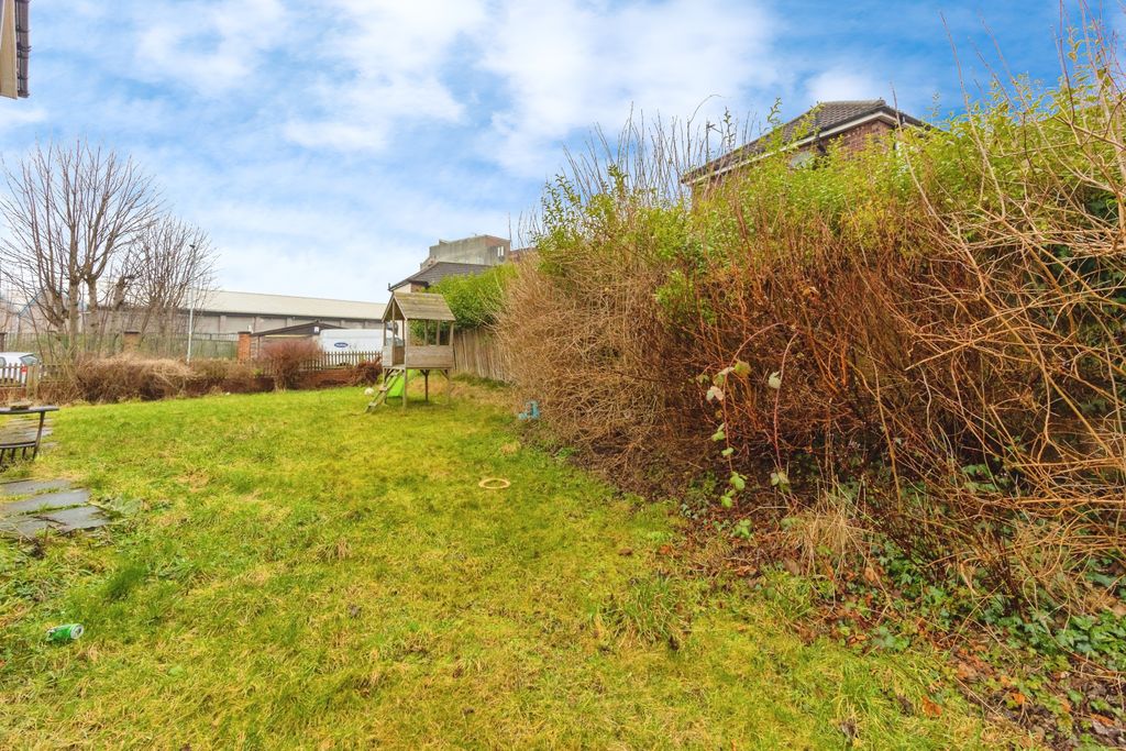 Property photo 3 of 15