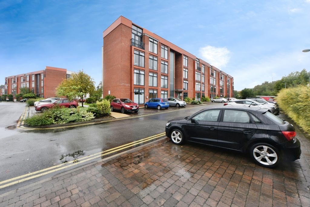 Property photo 1 of 17 Photo