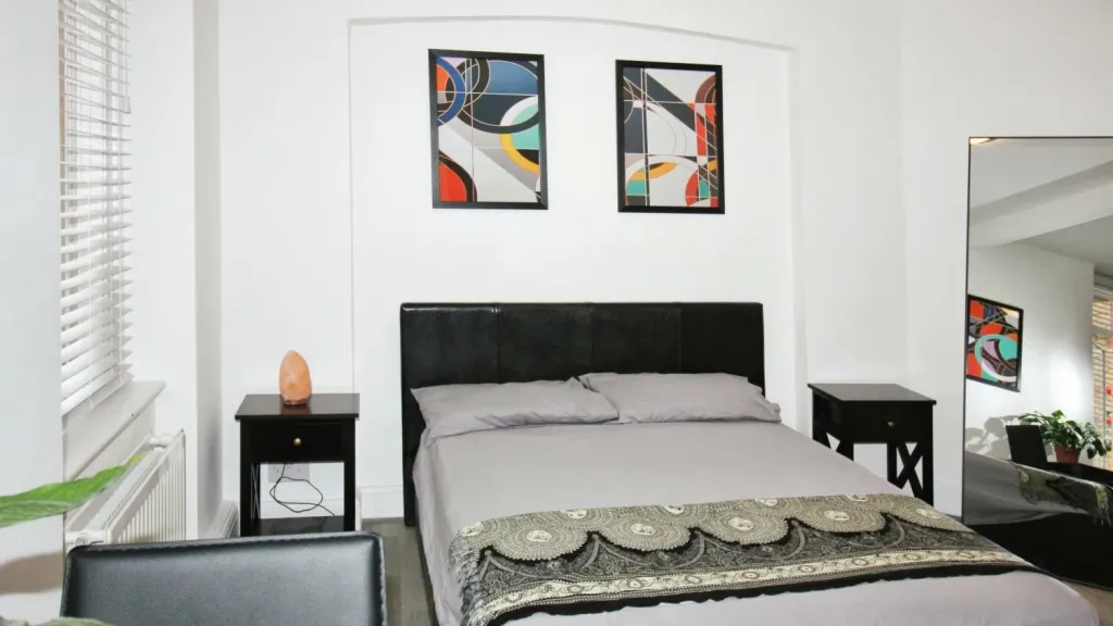 Property photo 3 of 6 Image 3