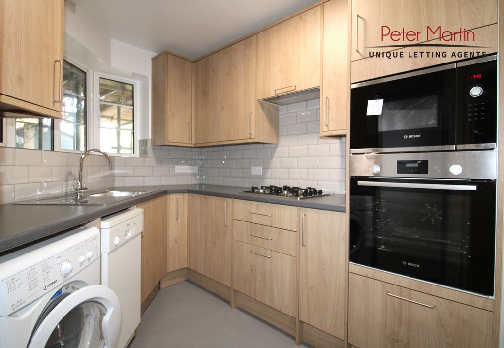 Property photo 2 of 7 Photo 7