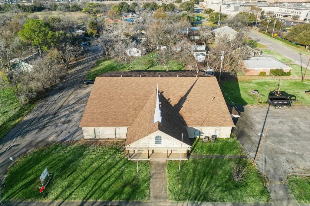 Property photo 1 of 26