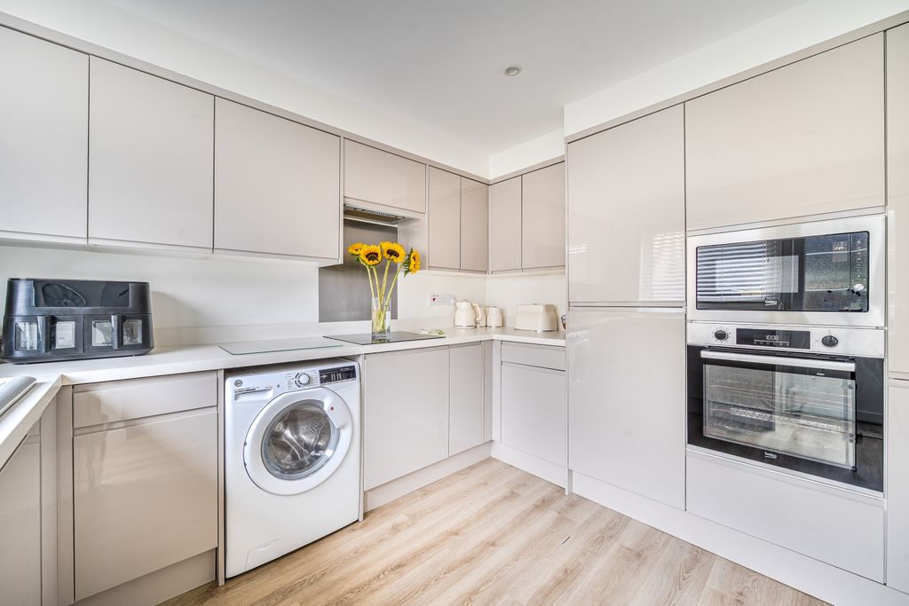 Property photo 1 of 25 1498596-7-19Fa43B146132