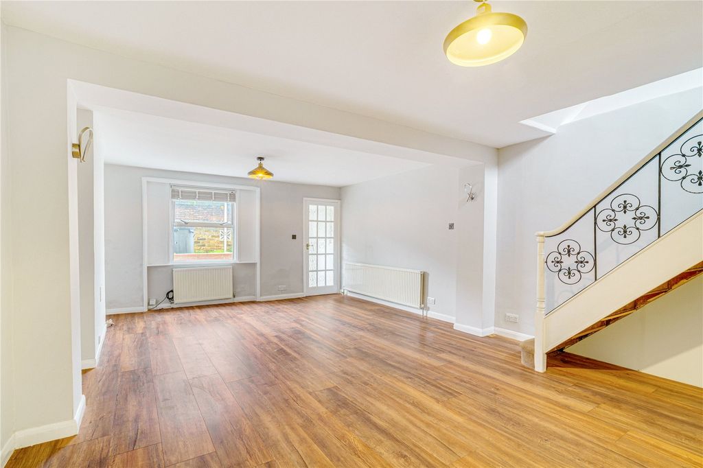 Property photo 3 of 15 Picture No. 14