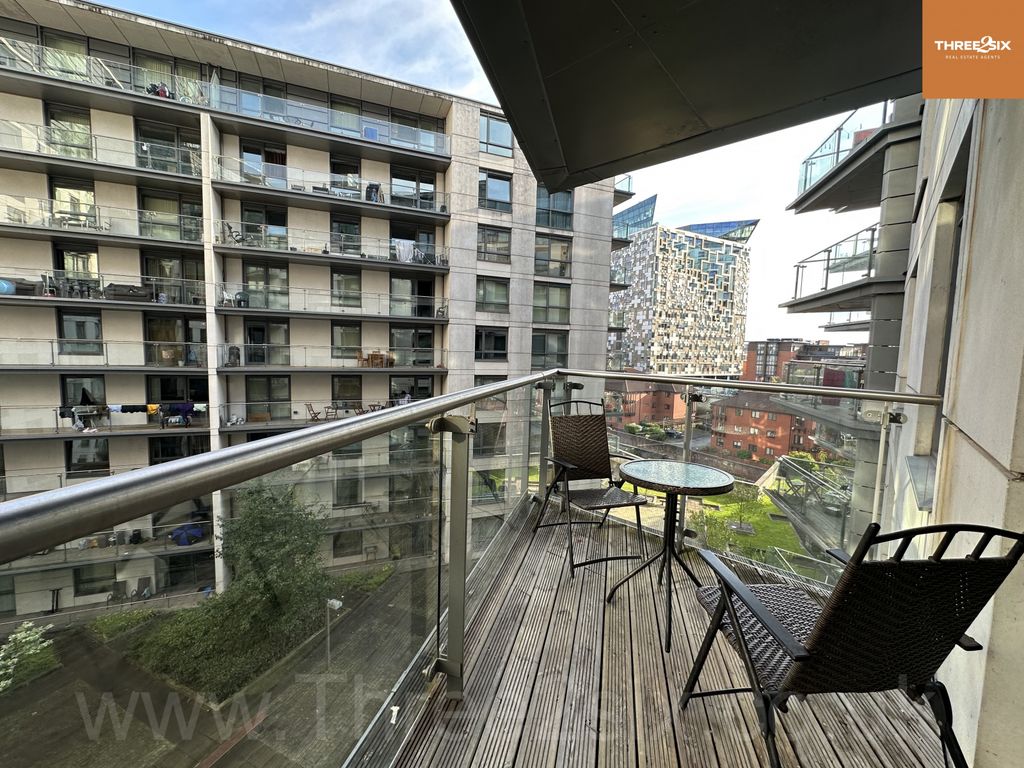 Property photo 1 of 9 Epitome Of City Living In This Remarkable Apartment Within The Prestigious Centenary Plaza.