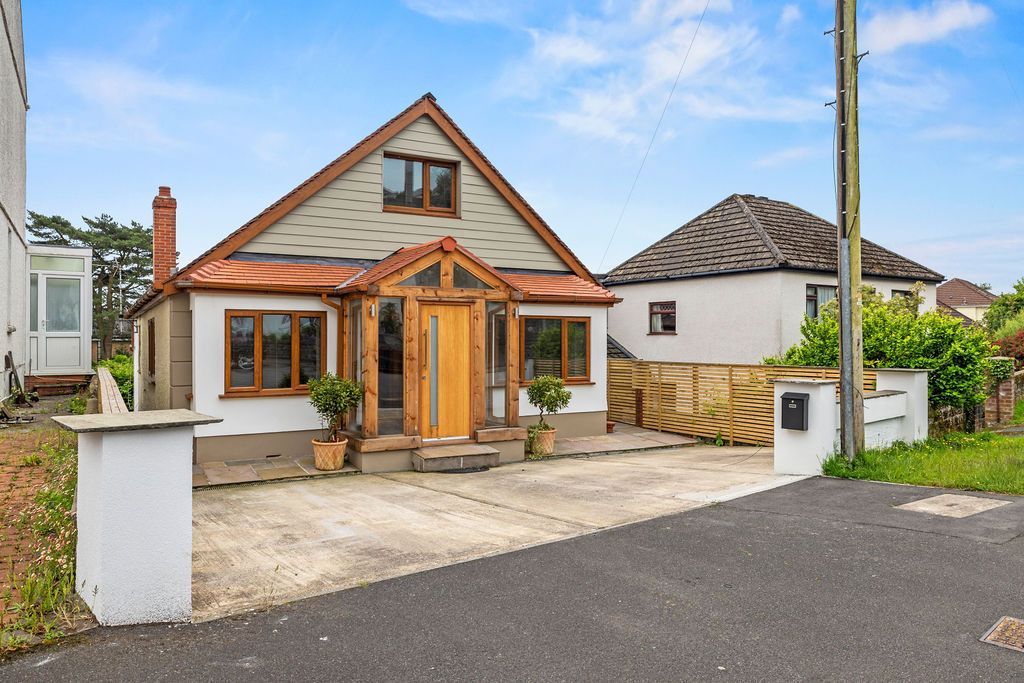 Property photo 1 of 34