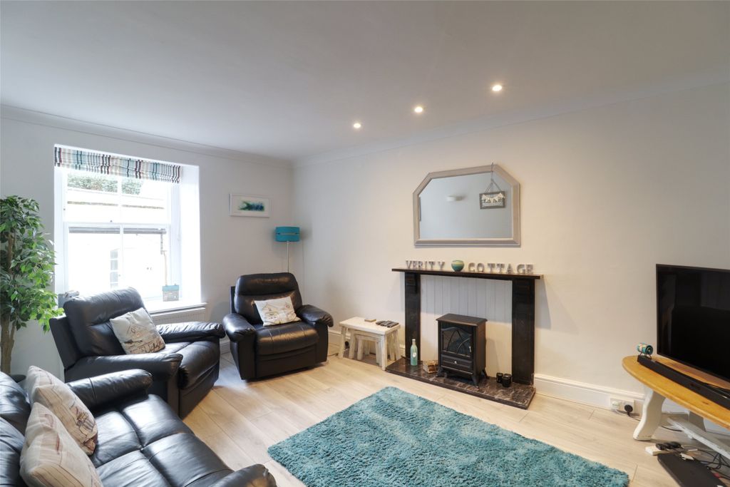 Property photo 2 of 10 Picture No. 03