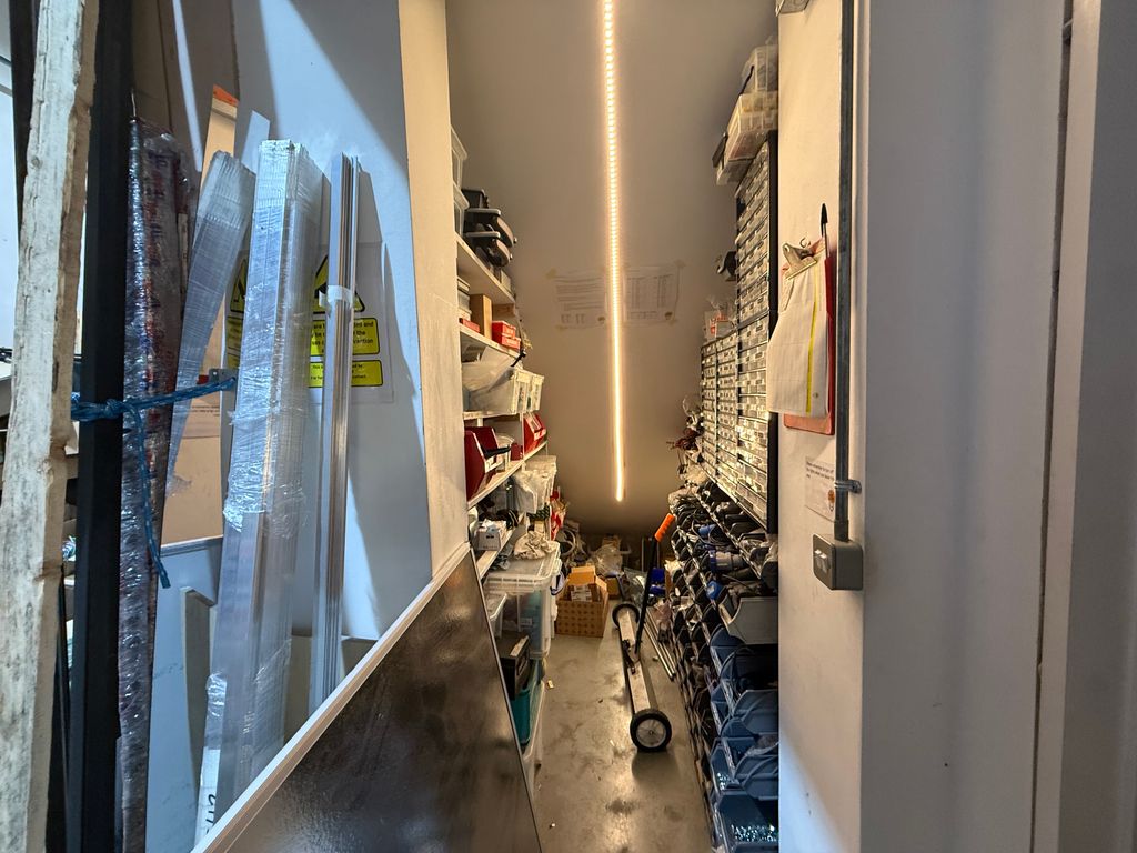 Property photo 3 of 8