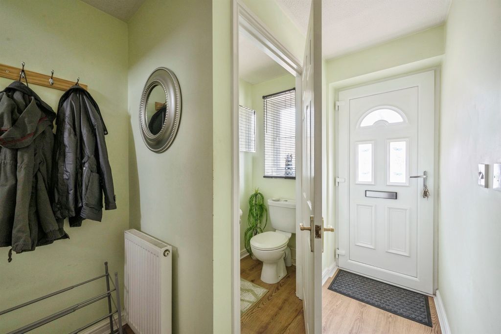 Property photo 2 of 14