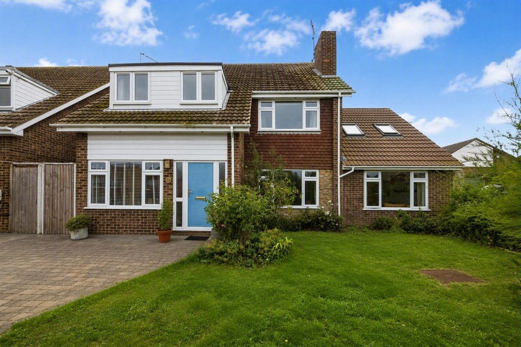 Property photo 1 of 28 Front