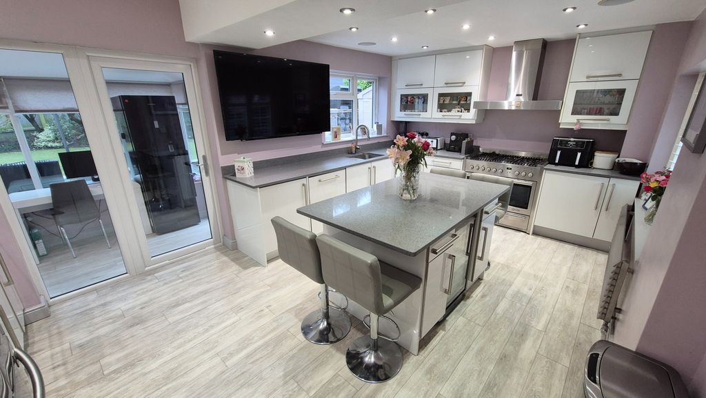 Property photo 2 of 39 Photo 2