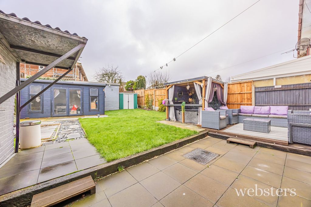 Property photo 3 of 15