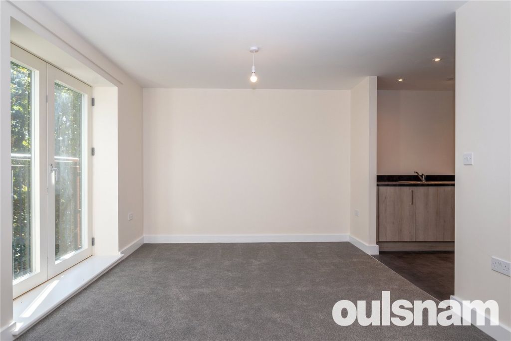 Property photo 3 of 8 Picture No. 02