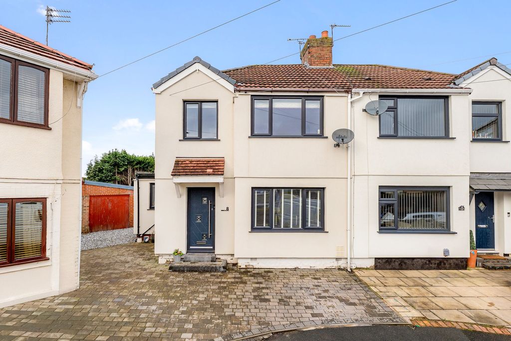 Property photo 1 of 28