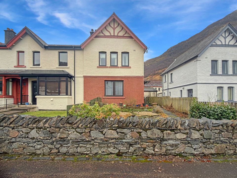 Property photo 2 of 45