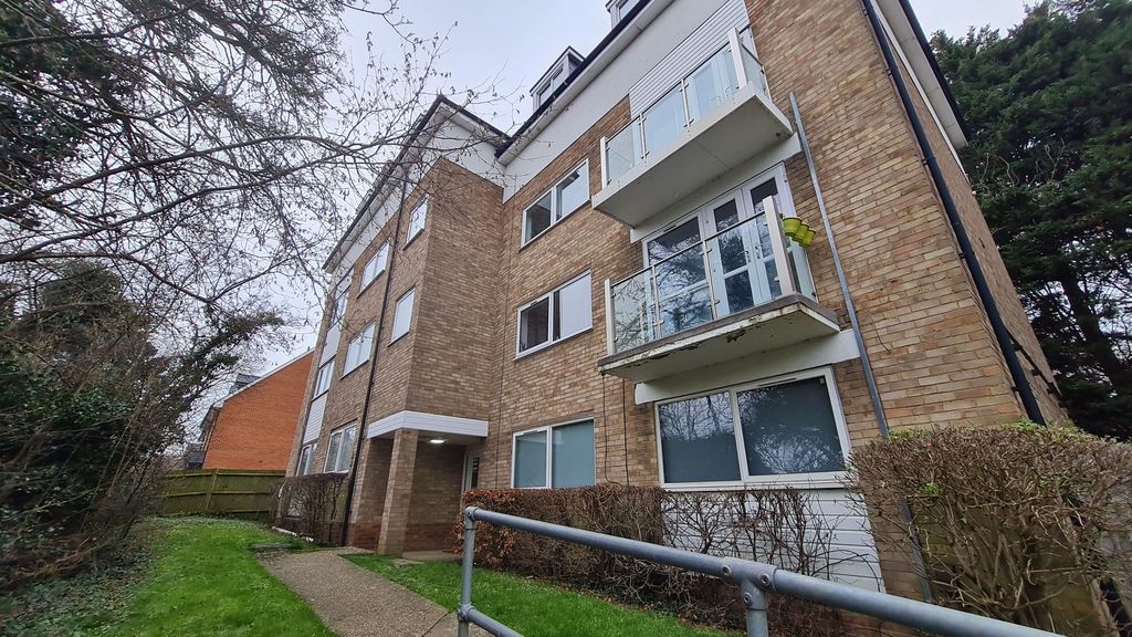 Property photo 1 of 6