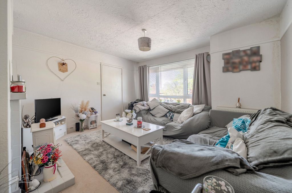 Property photo 3 of 10 1441922-1-69Dd1Fd...