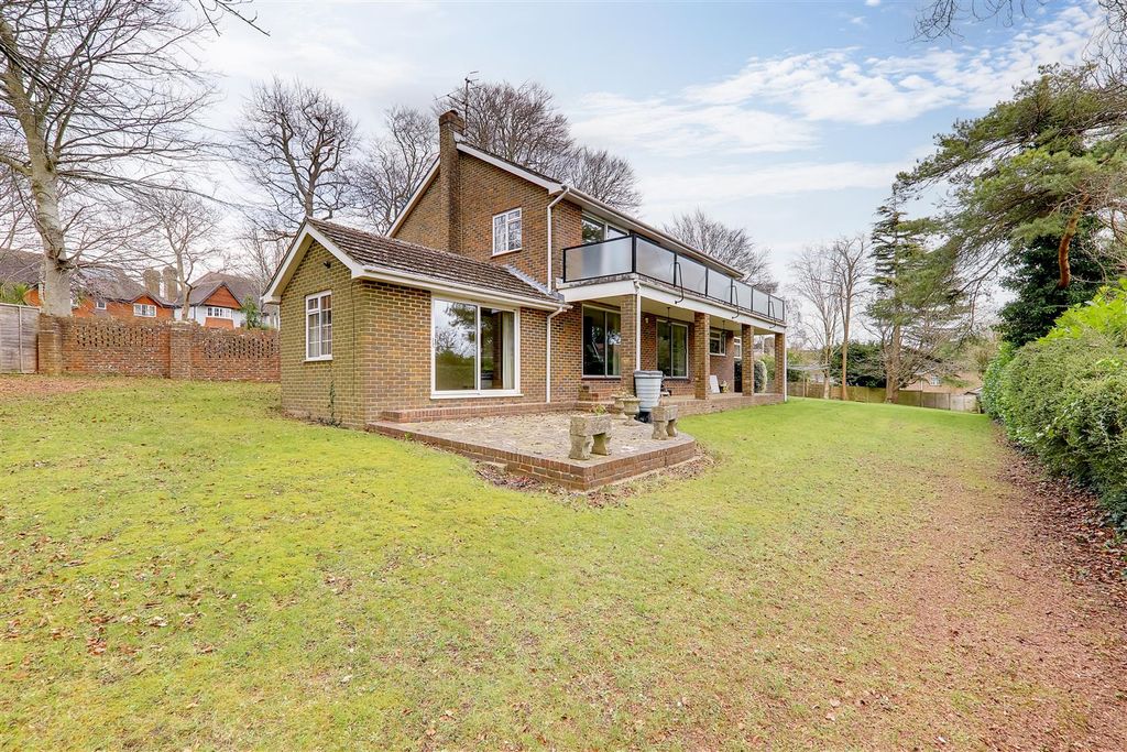 Property photo 2 of 42 Img_8811-Img_8813.Jpg