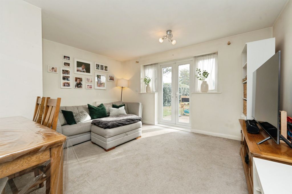 Property photo 2 of 21