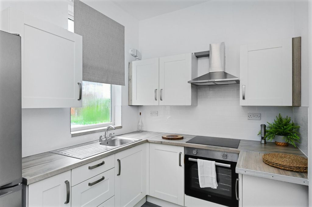 Property photo 2 of 9 Picture No. 38