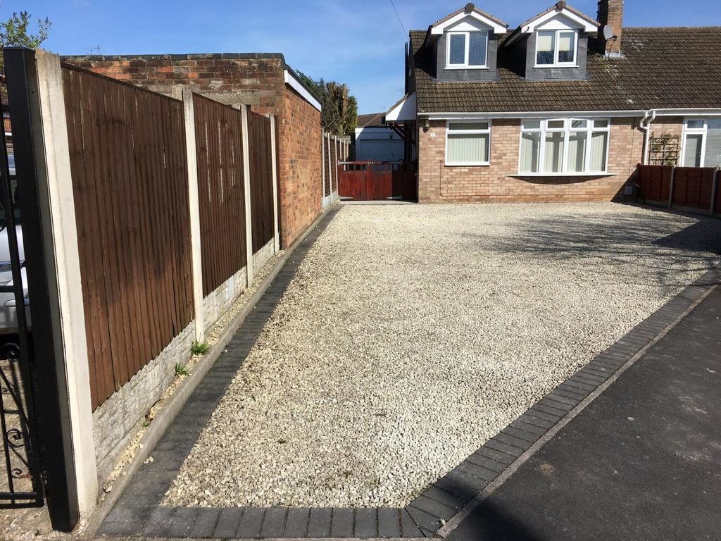 Property photo 2 of 19 Front