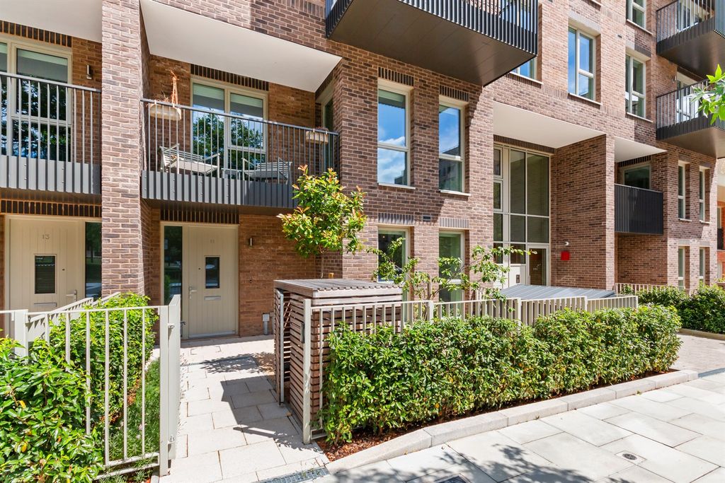 Property photo 1 of 7 (Main)