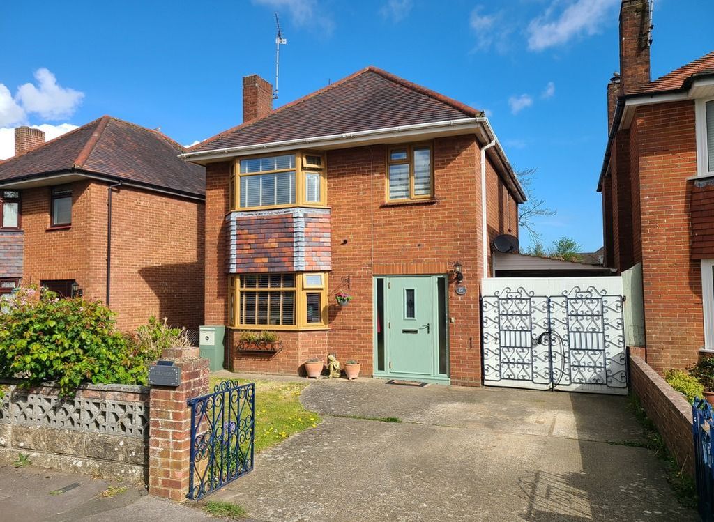 Property photo 1 of 30