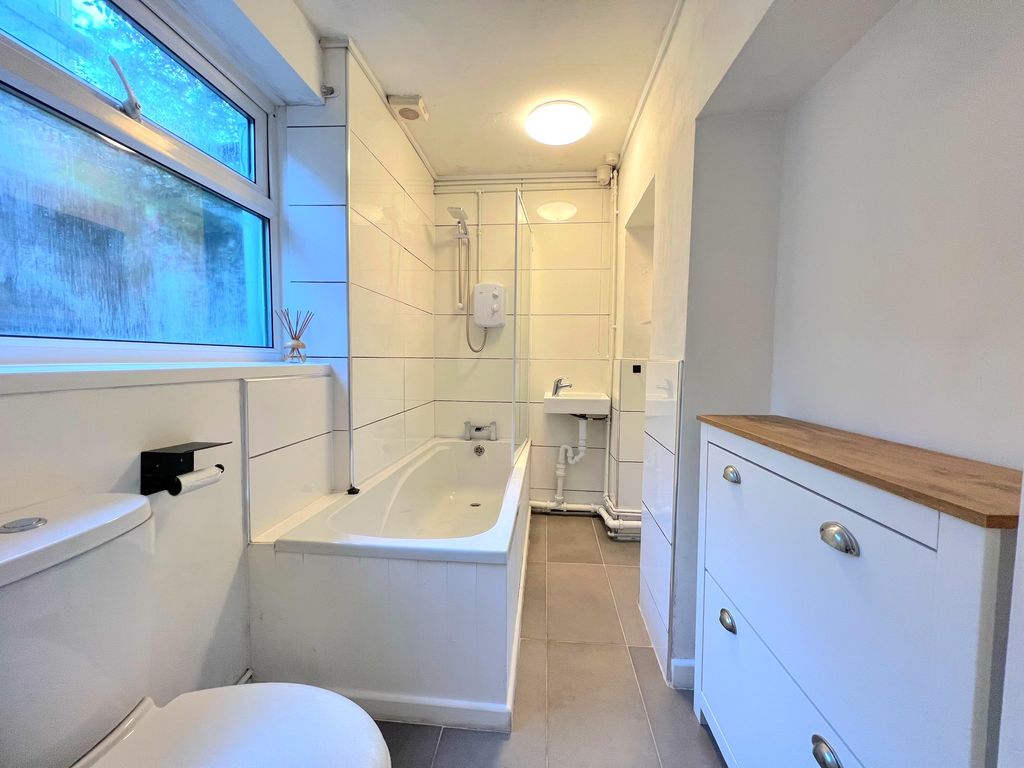 Property photo 3 of 14 Image