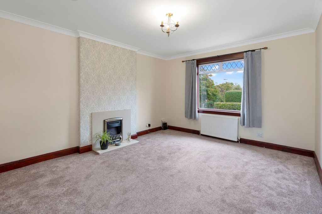 Property photo 2 of 46