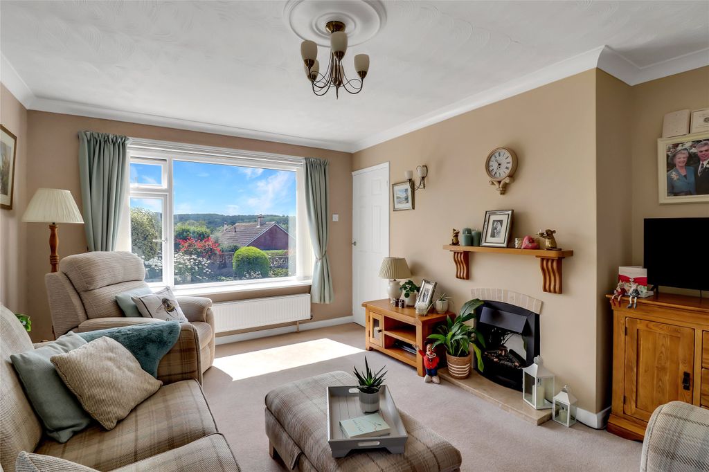 Property photo 2 of 18 Picture No. 04
