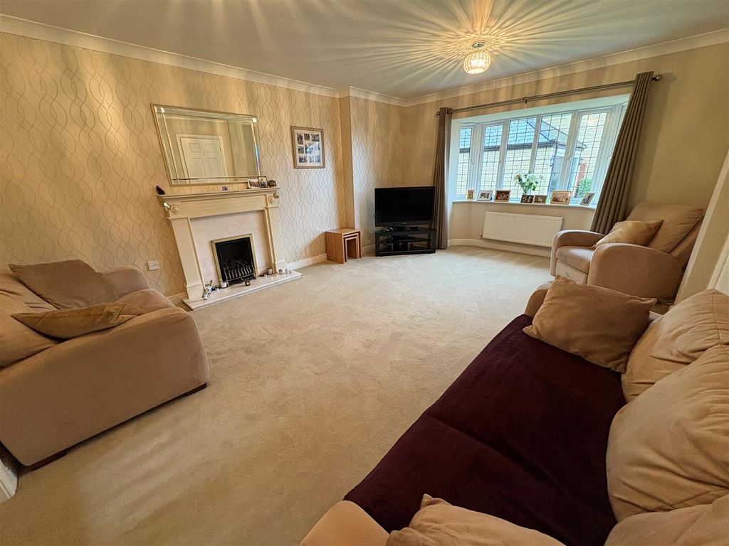 Property photo 2 of 29