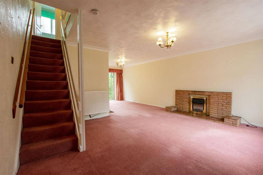 Property photo 2 of 26 Approach