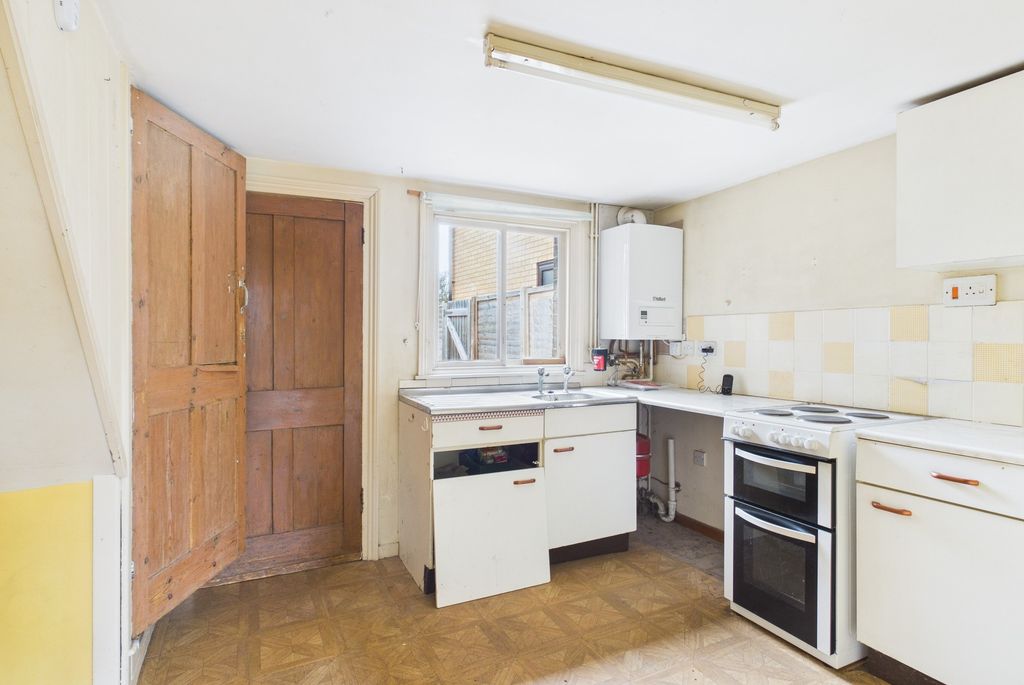 Property photo 3 of 8 Cam03259G0-Pr0248-Still002