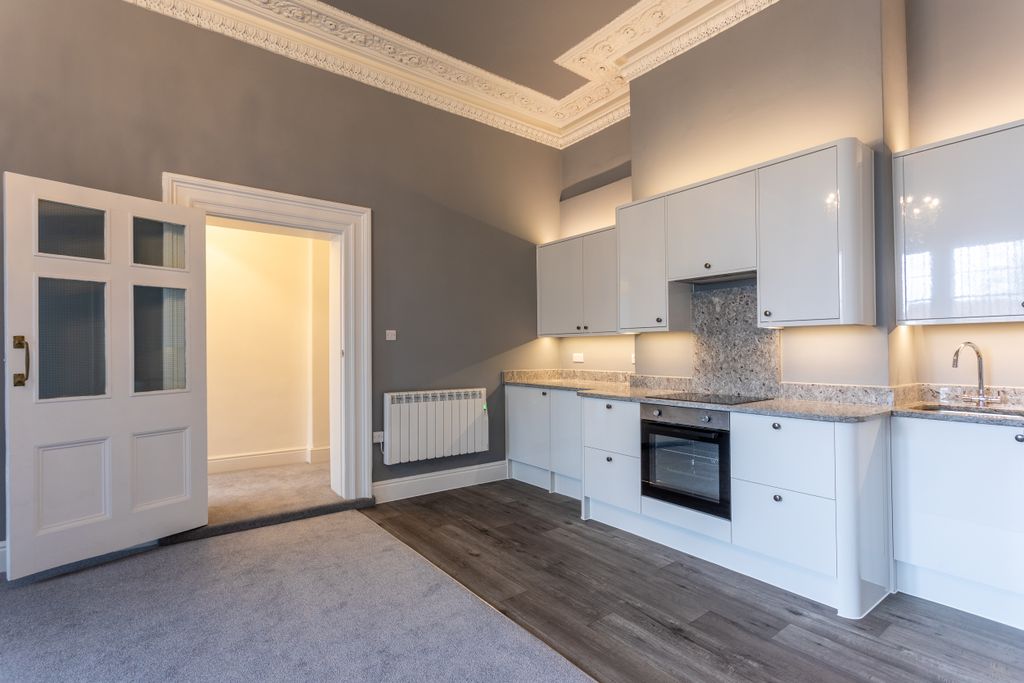 Property photo 3 of 9 Kitchen / Reception Room