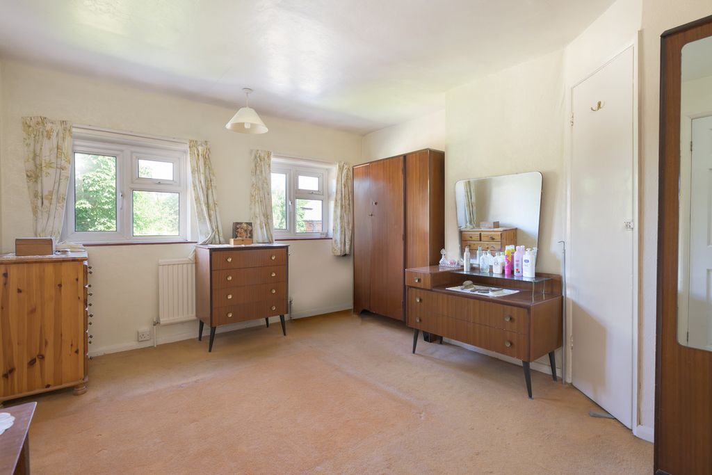 Property photo 3 of 5