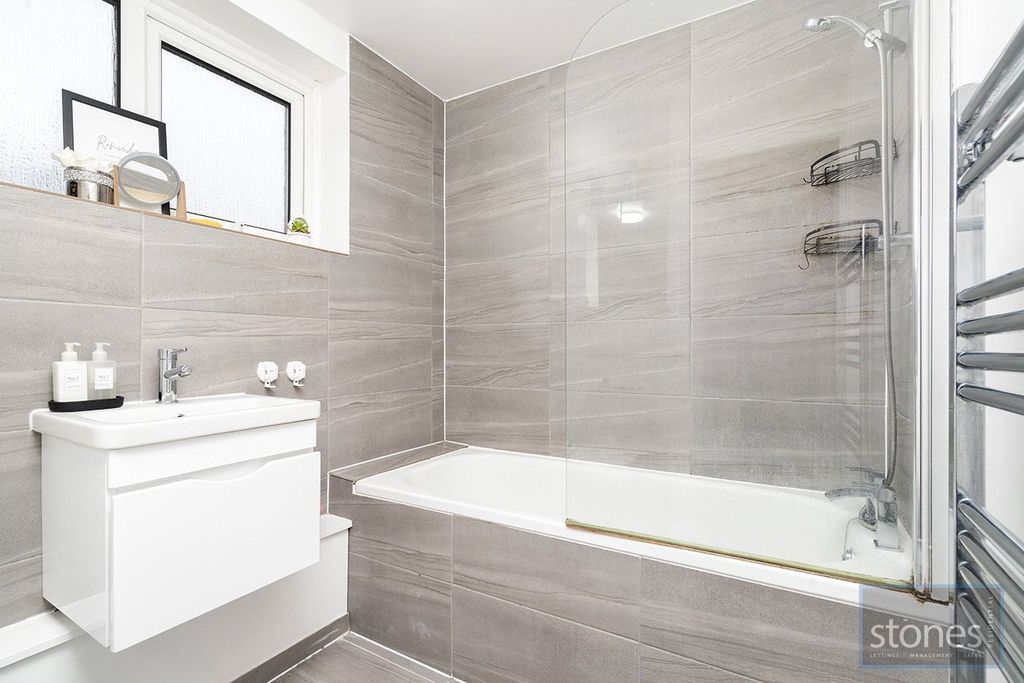 Property photo 3 of 18 Picture No. 10