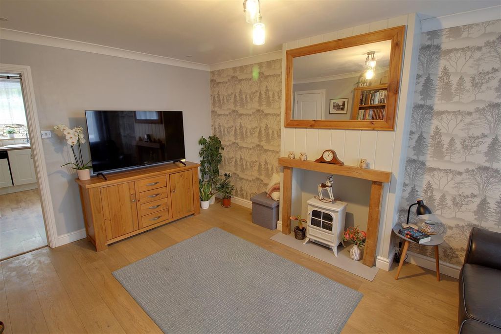 Property photo 2 of 12 Img_8094-Img_8096.Jpg