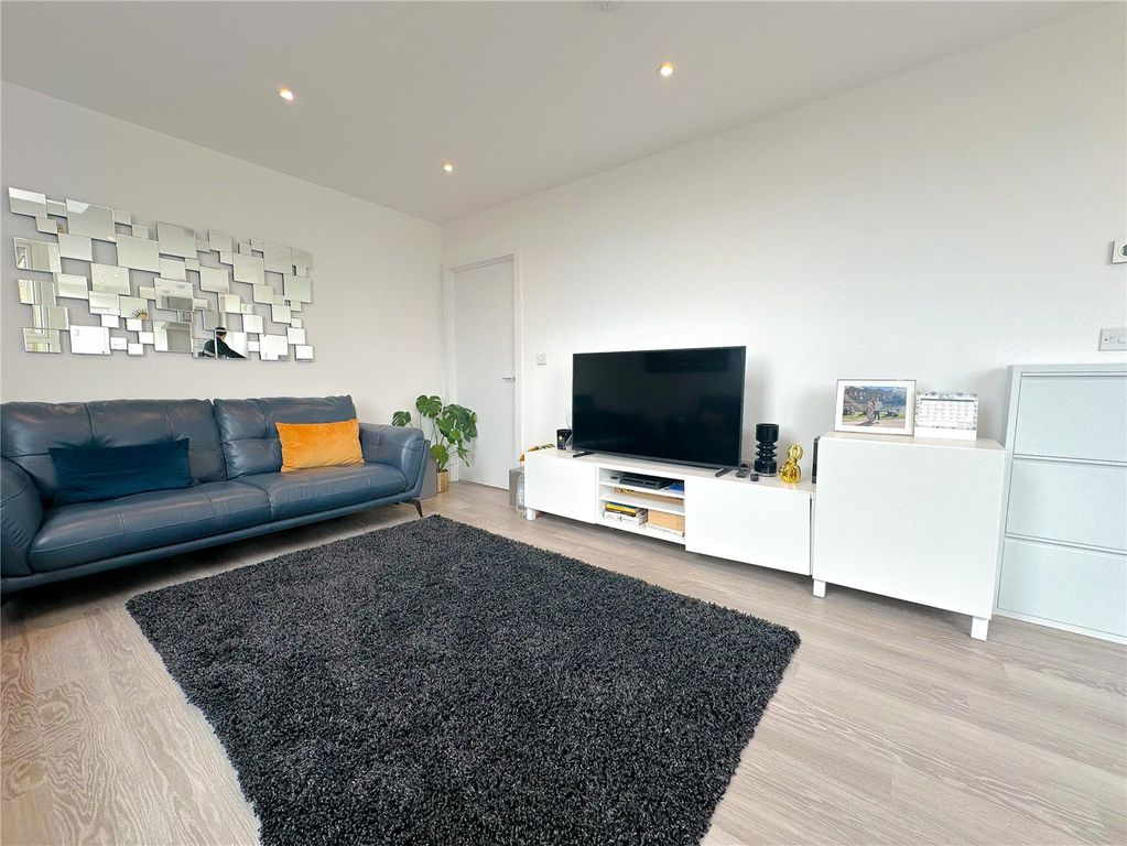 Property photo 2 of 9 Picture No. 07