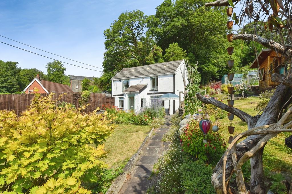 Property photo 1 of 18 Pbox-Img.Jpg