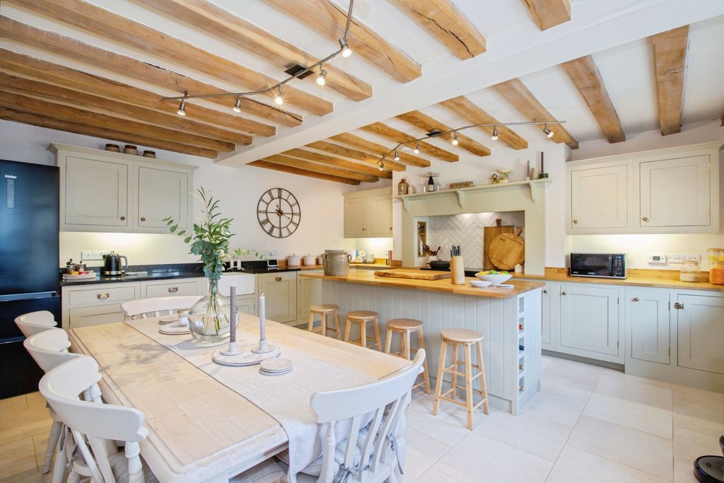 Property photo 2 of 23 Img_7267