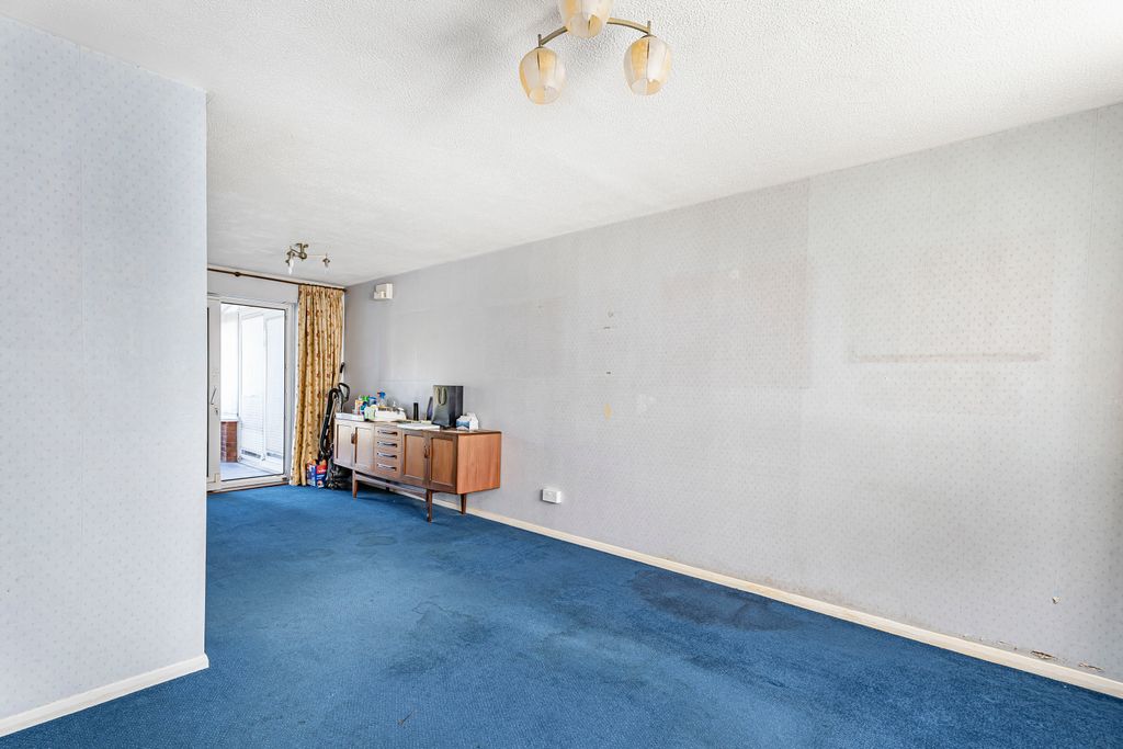 Property photo 2 of 18 Reception Room