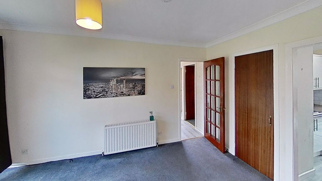 Property photo 2 of 8 Picture No. 05
