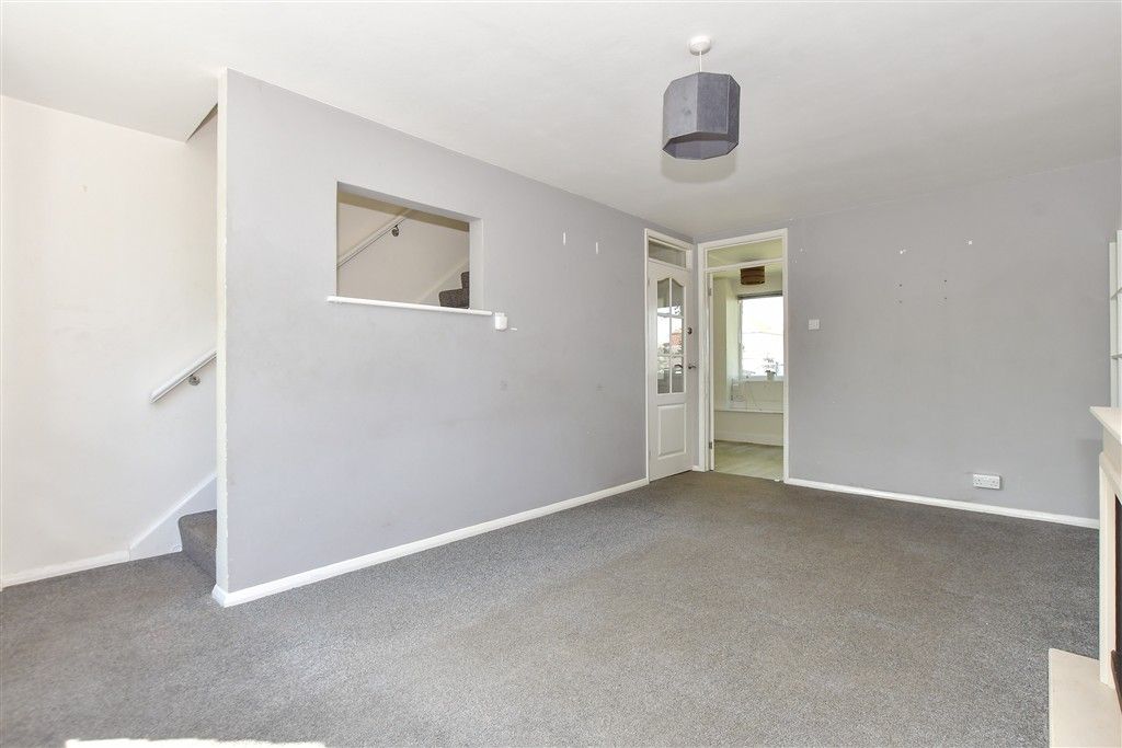 Property photo 3 of 9 Lounge/Diner