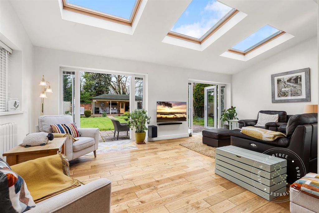 Property photo 3 of 56 Hern Crabtree-17.Jpg