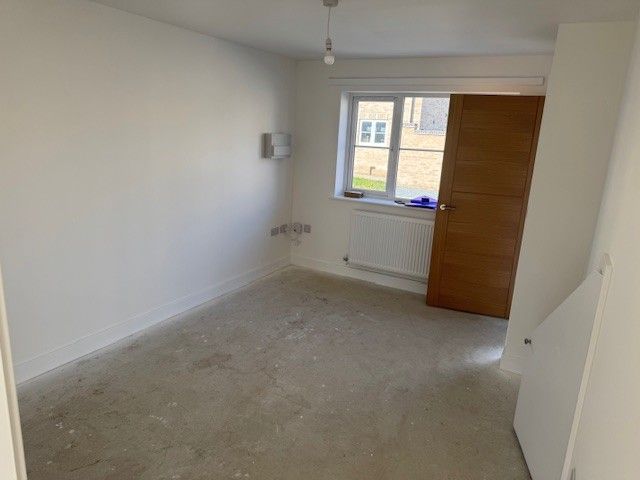 Property photo 3 of 4 Living Room