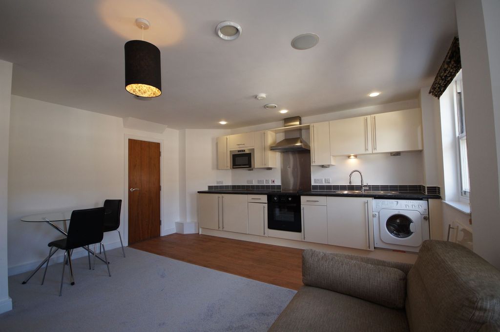 Property photo 1 of 5