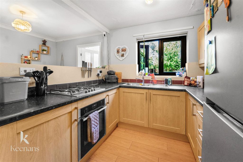 Property photo 3 of 35