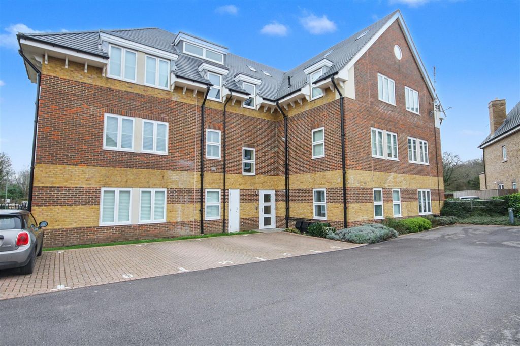 Property photo 3 of 3 Rear Car Park.Jpg
