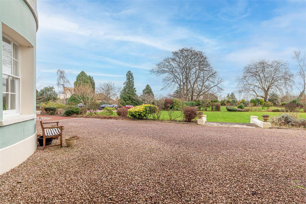 Additional image 28 of 3 bed flat for saleAbbey Road, Malvern WR14