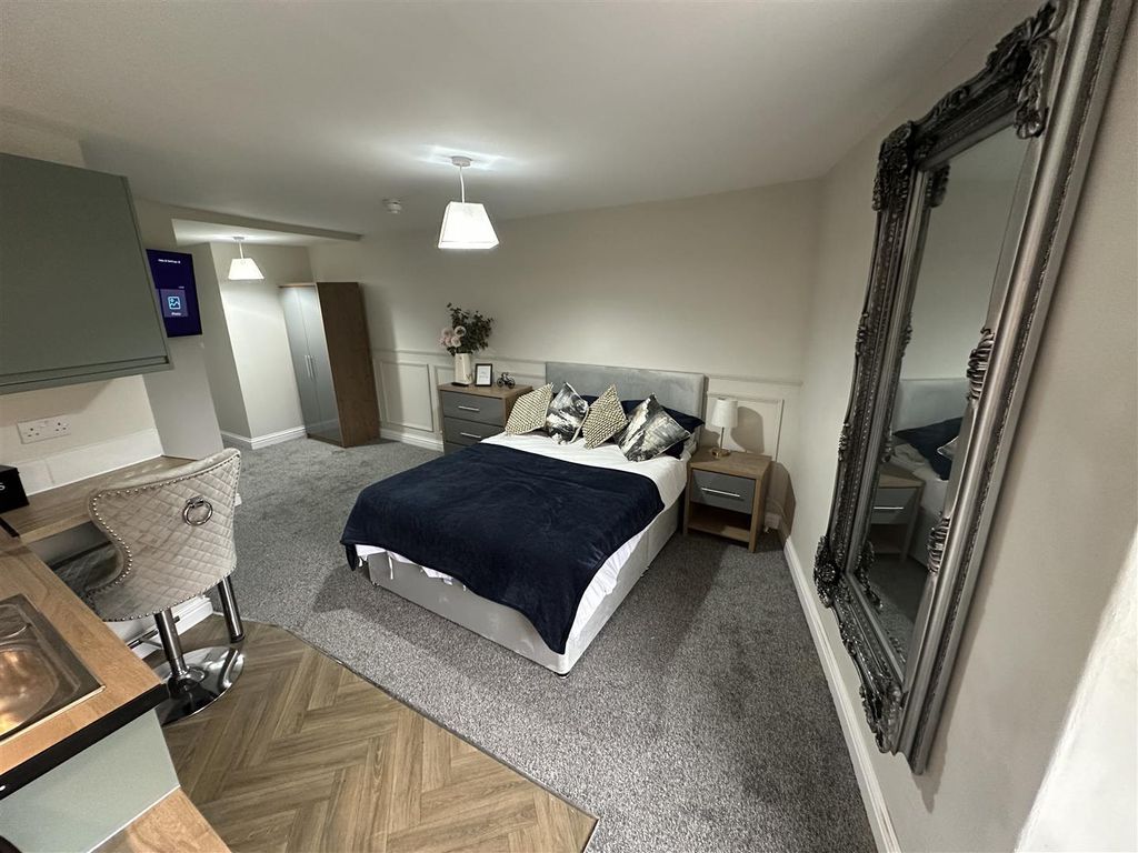 Property photo 2 of 5 Moor Street1.Jpg