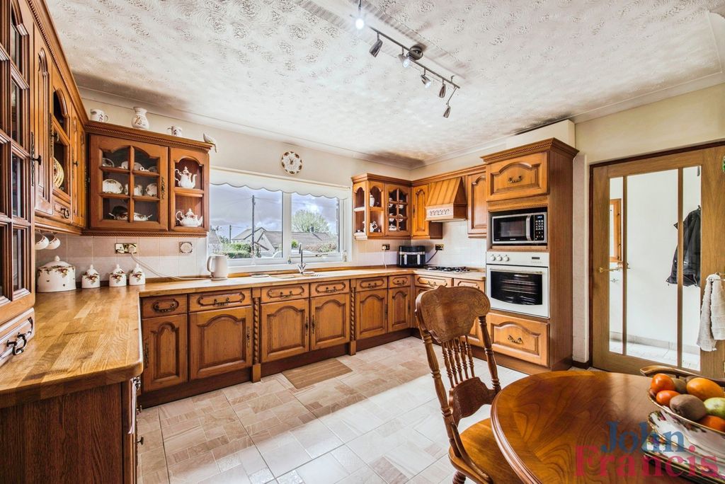 Additional image 5 of 3 bed detached house for saleThornberry Gardens, Ludchurch, Narberth, Pembrokeshire SA67